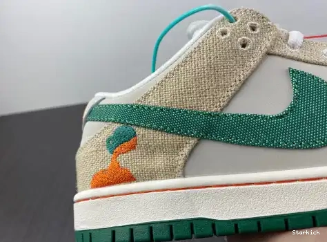 FD0860-001 Dunk SB Low Jarritos Nike 0630